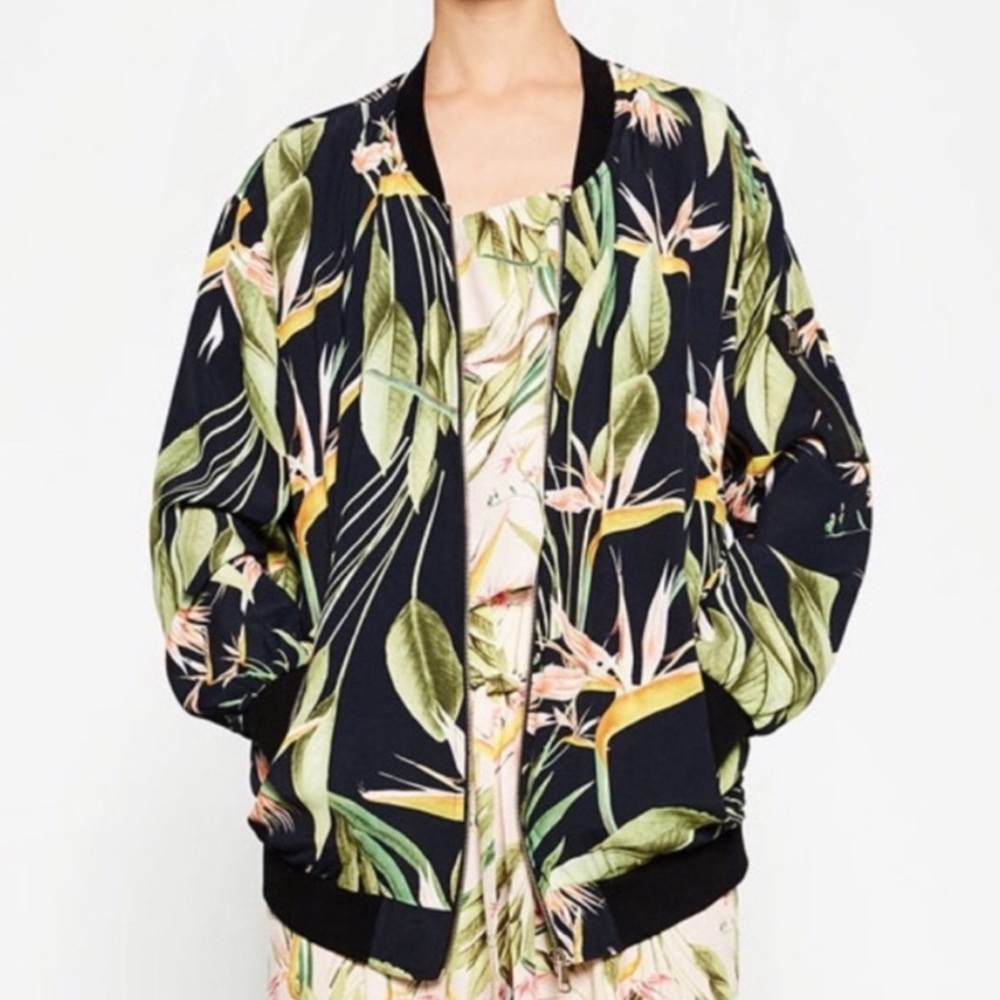 Zara Tropical Print Oversized Bomber Jacket, 3 Zipper Pockets, Knit Trim, Sz M